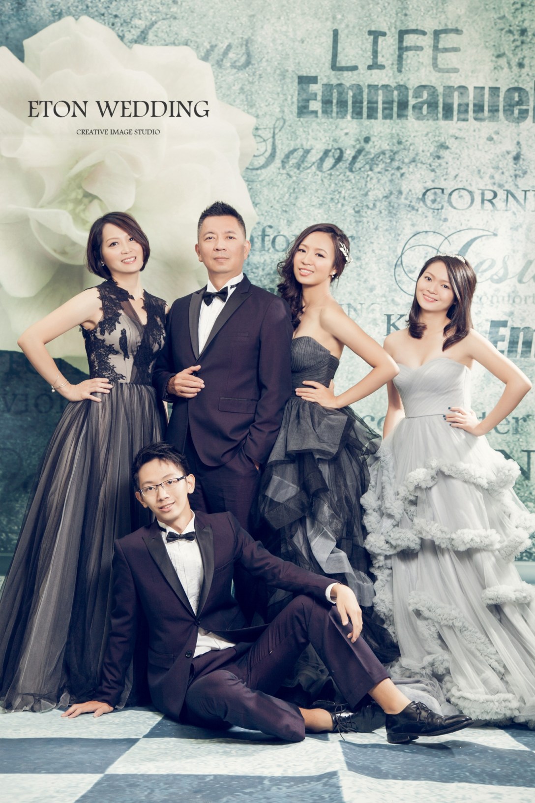 全家福照,ptt全家福照,全家福照 推薦,全家福照價錢,全家福照攝影,全家福照 推薦,全家福拍照姿勢,婚紗店