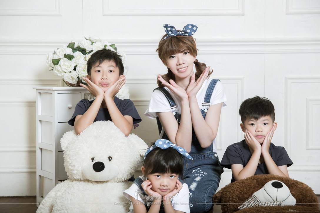 全家福照,台北全家福照,ptt全家福照,台北 全家福照,全家福照 推薦,全家福照價錢,全家福照攝影,全家福照 推薦,全家福拍照姿勢,全家福照板橋 