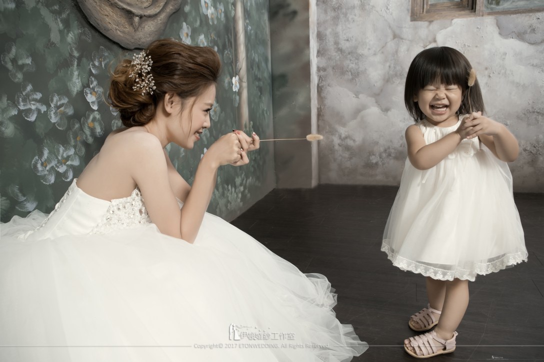 親子寫真,母女寫真,親子照,全家福,全家福攝影,全家福寫真,親子攝影,母女攝影 推薦,全家福攝影 推薦,全家福 推薦,親子寫真 姿勢,親子寫真 推薦