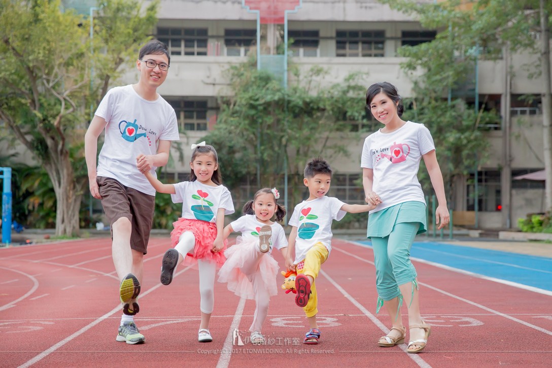 全家福照,台北全家福照,ptt全家福照,台北 全家福照,全家福照 推薦,全家福照價錢,全家福照攝影,全家福照 推薦,全家福拍照姿勢,全家福照板橋 