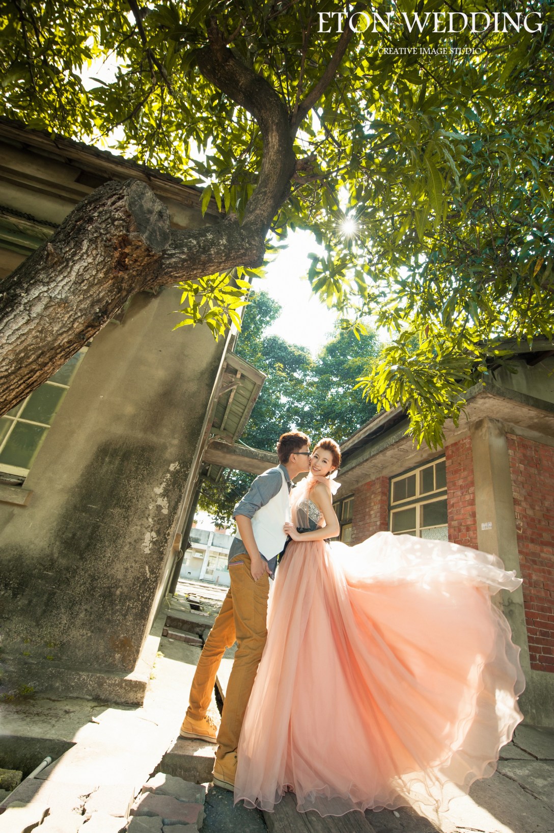 自助婚紗作品,自助婚紗價格,自助婚紗推薦,自助婚紗ptt,婚紗照風格,自助婚紗技巧,婚紗照姿勢,自助婚紗