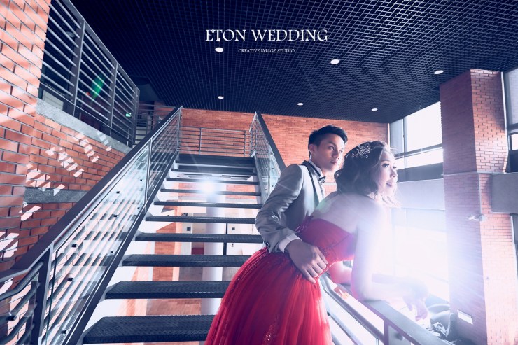 【自助婚紗】整座階梯都是我的伸展台！一秒看懂階梯婚紗照怎麽拍