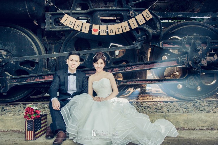 【自助婚紗】鐵道婚紗照景點清單，鐵道迷必備婚紗攝影懶人包！